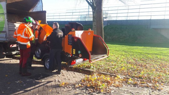 Forst versnipperaar demonstratie op locatie